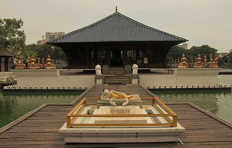 800px Seema Malaka temple